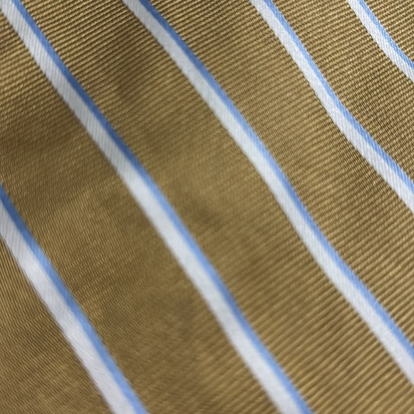 Brooks brothers tie - Picture 2 of 3